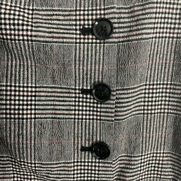 3 for 25!🌻 Banana Republic Glen Plaid Button Skirt 🌻 - Picture 4 of 7